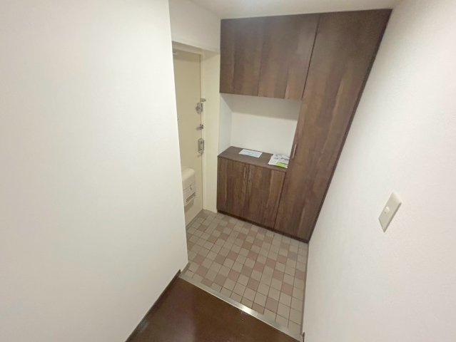 カルム千里山土井の玄関