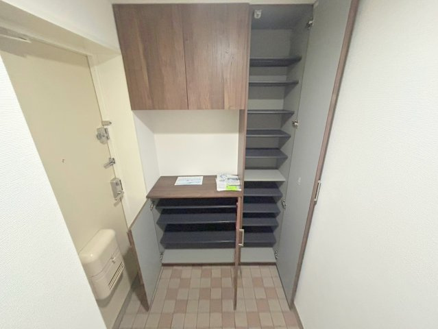 カルム千里山土井の収納