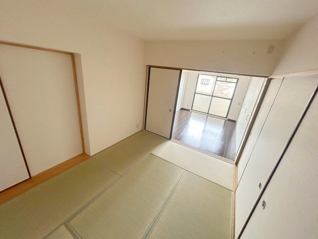 カルム千里山土井の和室