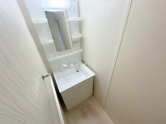カルム千里山土井の洗面所