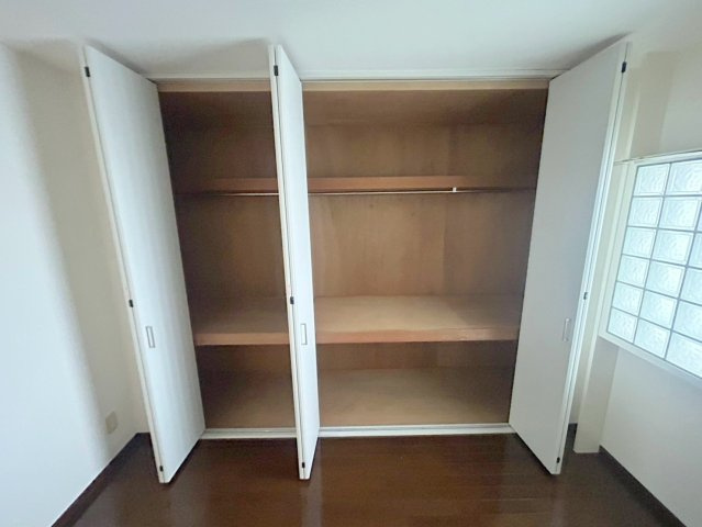 カルム千里山土井の収納
