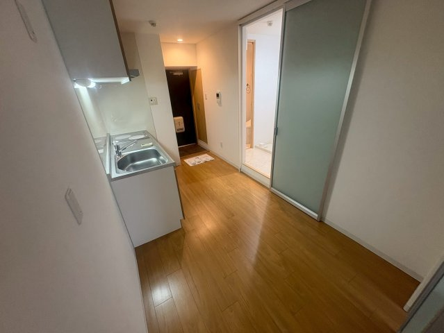 吹田市江坂町１丁目の賃貸マンションの居間・リビング