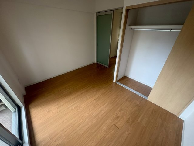 吹田市江坂町１丁目の賃貸マンションの居間・リビング
