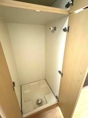 【設備】 | ルーブル多摩川伍番館 | 洗濯機置き場です