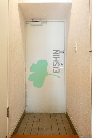 クレタ県庁前の玄関|下駄箱もしっかりついてます！