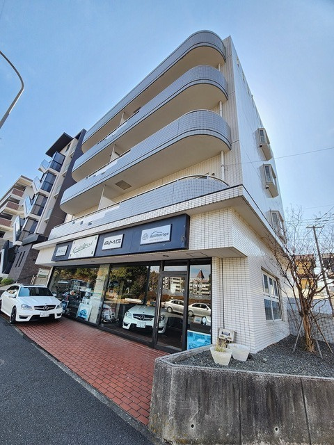 フォルクローレの外観