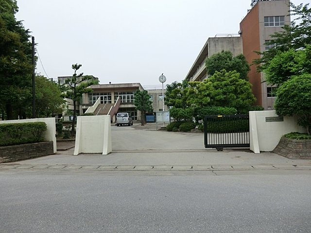 春日部市立上沖小学校まで450ｍ