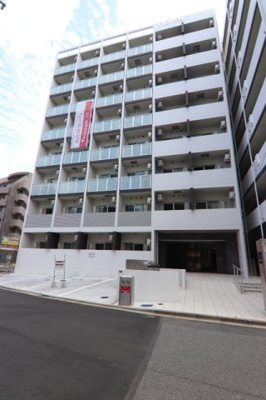 オートロック付き1LDKマンション。