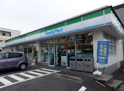 ファミリーマート市川相之川二丁目店 徒歩8分。コンビニ 640m