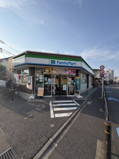 ファミリーマート 若木二丁目店 徒歩2分。 150m