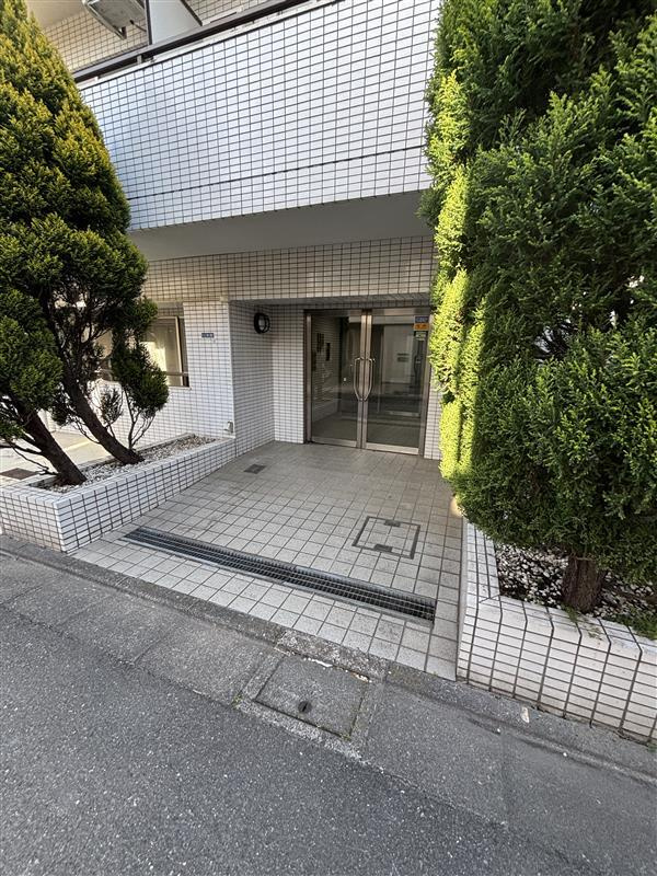 品川区東品川１丁目の賃貸マンションのエントランス
