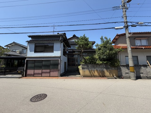金沢市　西泉1丁目　