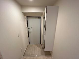 ネクストステージの玄関|建具の色は相違がございます（イメージ）