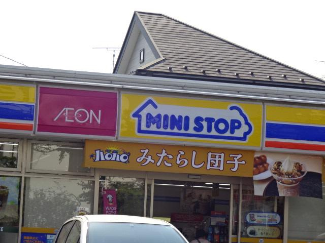 ＬＵＭＩＥＲＥ・ＭＩＺＵＭＯＴＯ　-ルミエール水元-の周辺|ミニストップ西水元2丁目店まで1,561ｍ