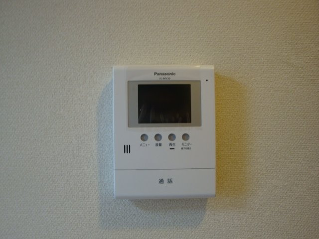 サライの内装|カメラ付インターホン