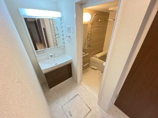 仮）高崎市下小鳥町新築アパートの洗面所|洗髪洗面化粧台（イメージ）
