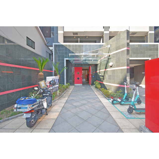 ISM谷町六丁目のエントランス