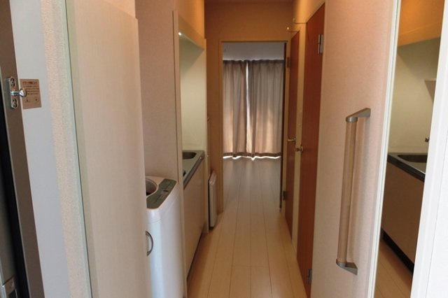 クレイノベルロサージュの玄関