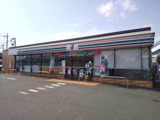 セブンイレブン日野石田２丁目店まで350ｍ