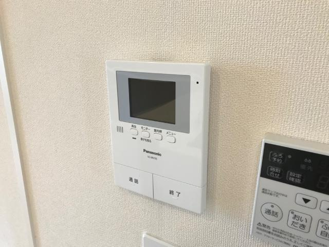 ゴールドクレストの内装|カメラ付インターホン