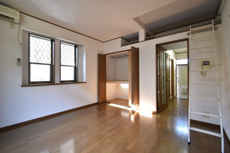 【居室】ロフト付のお部屋です