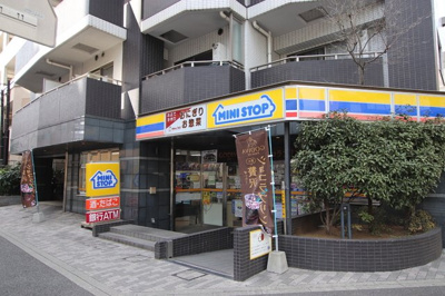 ミニストップ新横浜１丁目店まで450m