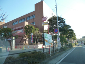 横浜市港北区役所　550ｍ