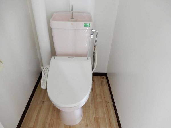 ビレッジハウス南沼上2号棟のトイレ|ビレッジハウスの同一物件・同一タイプの間取りの写真です