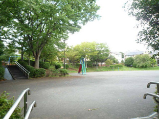 緑園子易谷公園まで80m