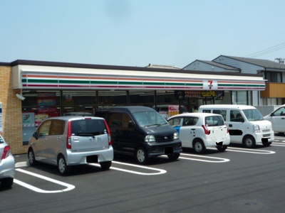 セブンイレブン横浜川島町西店まで450m