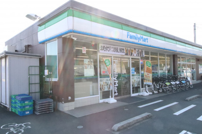 ファミリーマート都筑大棚町店まで600ｍ