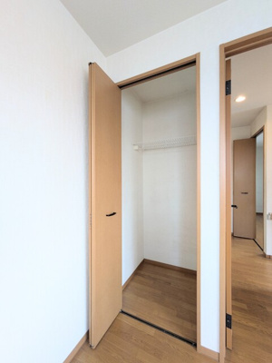 6帖の洋室の収納