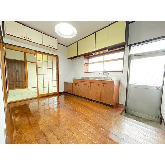 不破郡垂井町の一戸建てのキッチン