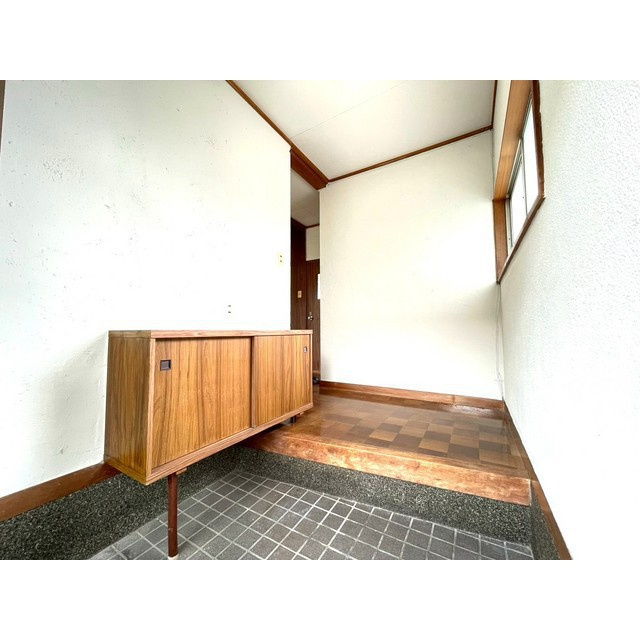 不破郡垂井町の一戸建ての玄関