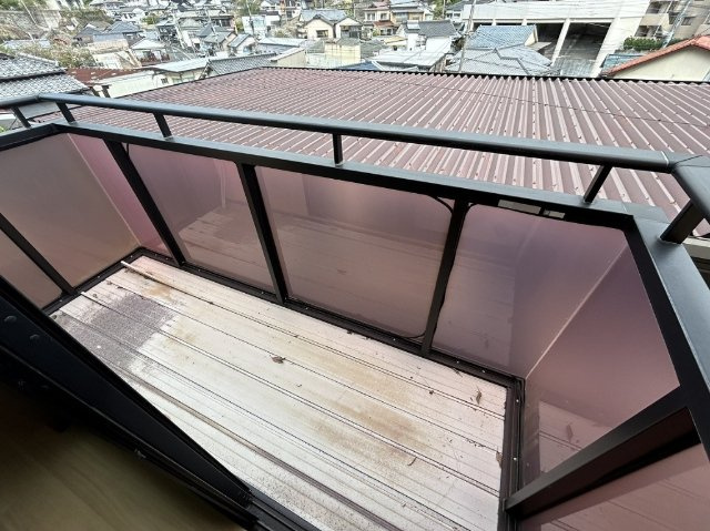 福石グリーンコートのバルコニー