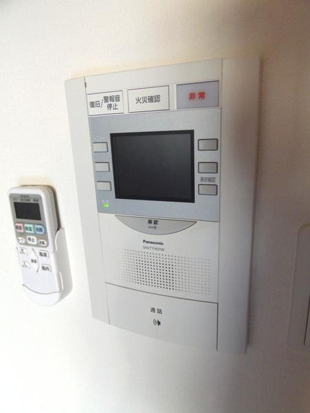Luxe大正のセキュリティ|★ＴＶモニター付きインターホン！★