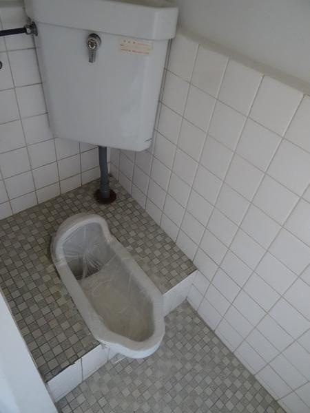 北恩加島住宅1号棟のトイレ