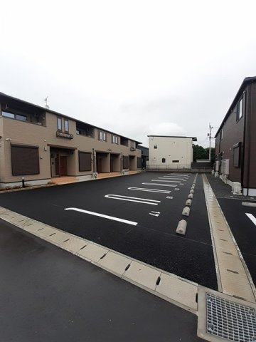 シャルム泗水５番館　Ｃの駐車場