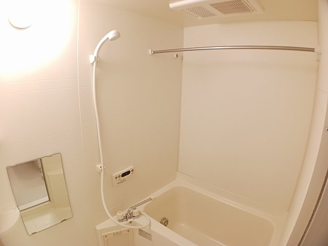 エミアルカテーの浴室|コンパクトで使いやすいお風呂です