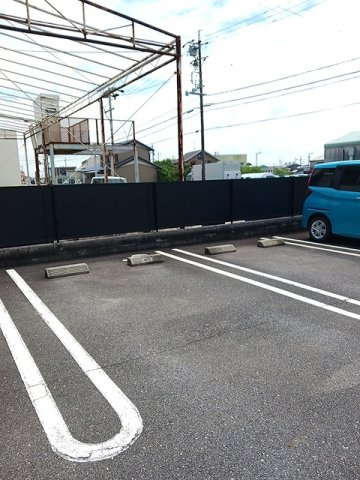サンシャインの駐車場