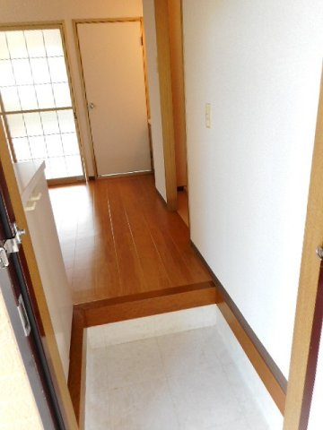 サンライズ大東　Ｂの玄関