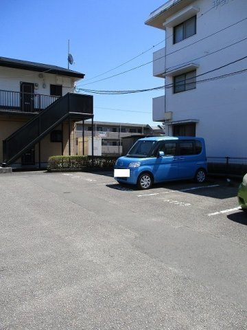 サンライズ大東　Ｂの駐車場