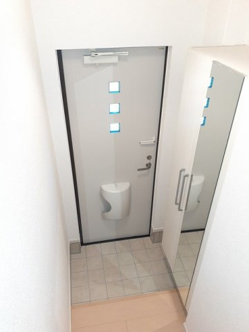 プロヴァンス　ハウスの玄関