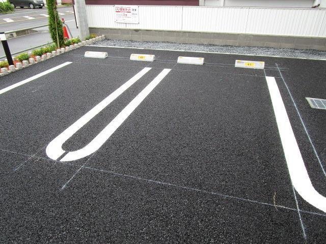 ラ・メール　Ａの駐車場