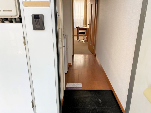 レオパレスｍｉｎｅの玄関