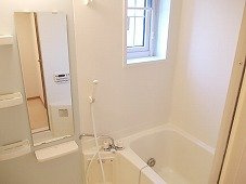 ベルフレージュＡの浴室