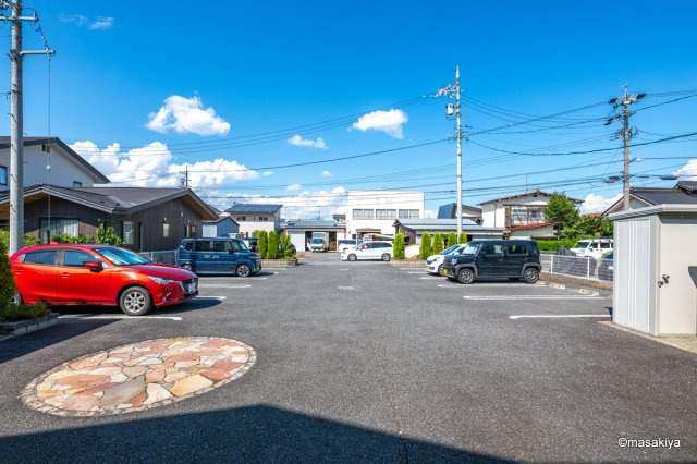 プリムヴェールの駐車場