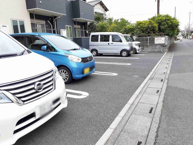 クアトロ・アロースの駐車場
