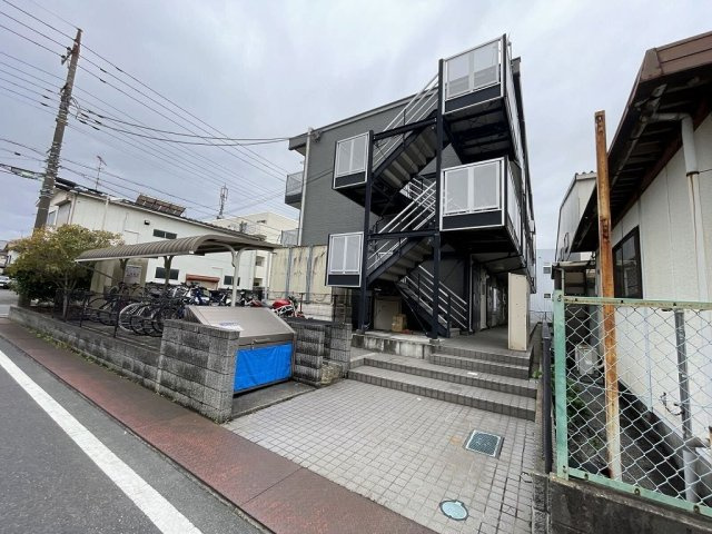レオパレスアビタシオンの外観