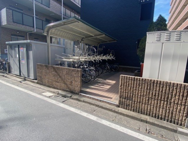 レオパレスカトルセゾン戸田公園のその他|駐輪場